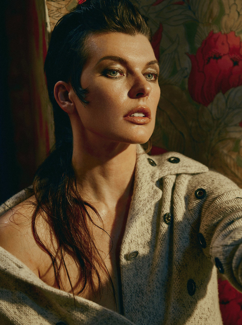 Фотосессия Milla Jovovich для Vogue Ukraine, октябрь 2016