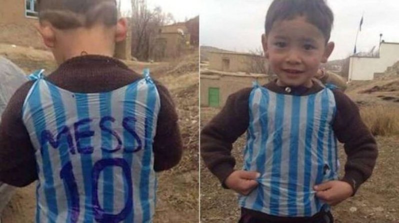 Афганский мальчик, прославившийся благодаря своей футболке Месси из полиэтиленового пакета наконец встретился со своим кумиром 