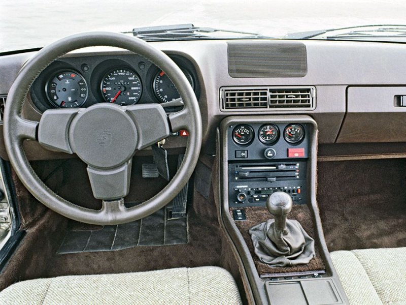 Интерьер 924 Turbo