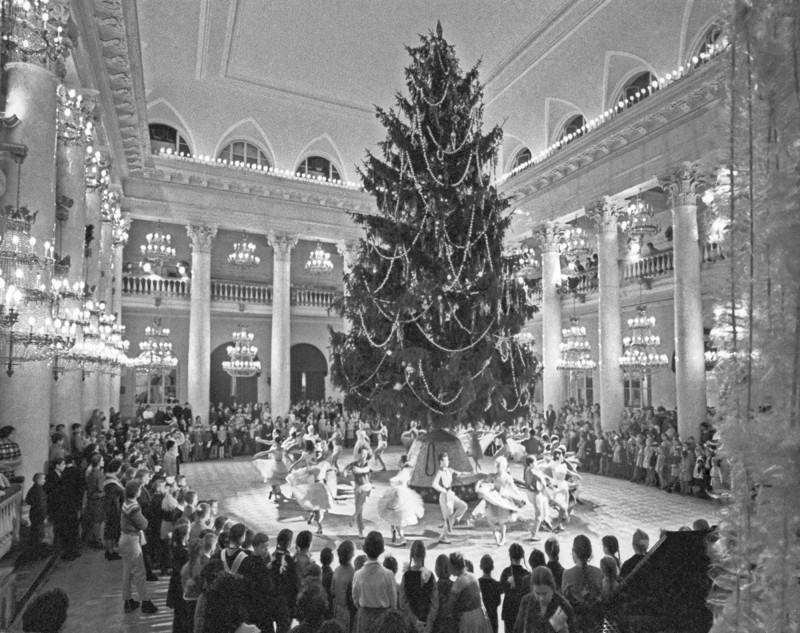 Новогодняя елка история традиции