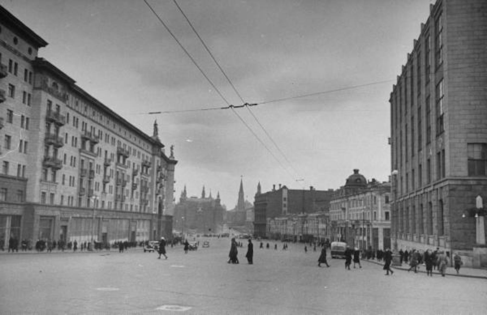 Москва 40 год фото. Москва 1947. Послевоенная Москва 1947. Москва 1947 год. Улица Горького в Москве в 40 года..