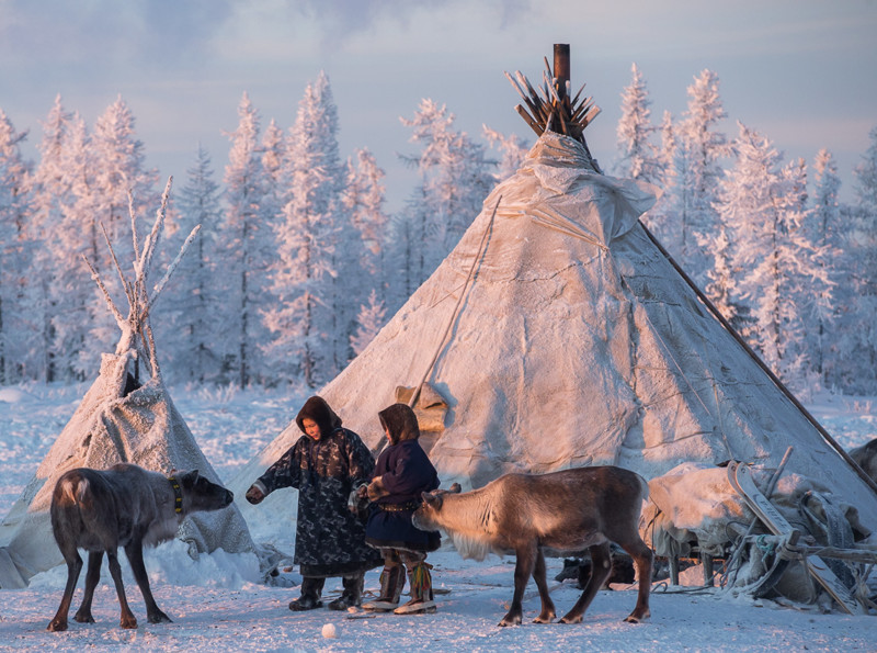 Ямало-Ненецкий автономный округ Среднегодовая температура на Крайнем Севере: −10 °С. Минимальные температуры зимой опускаются до −70 °С