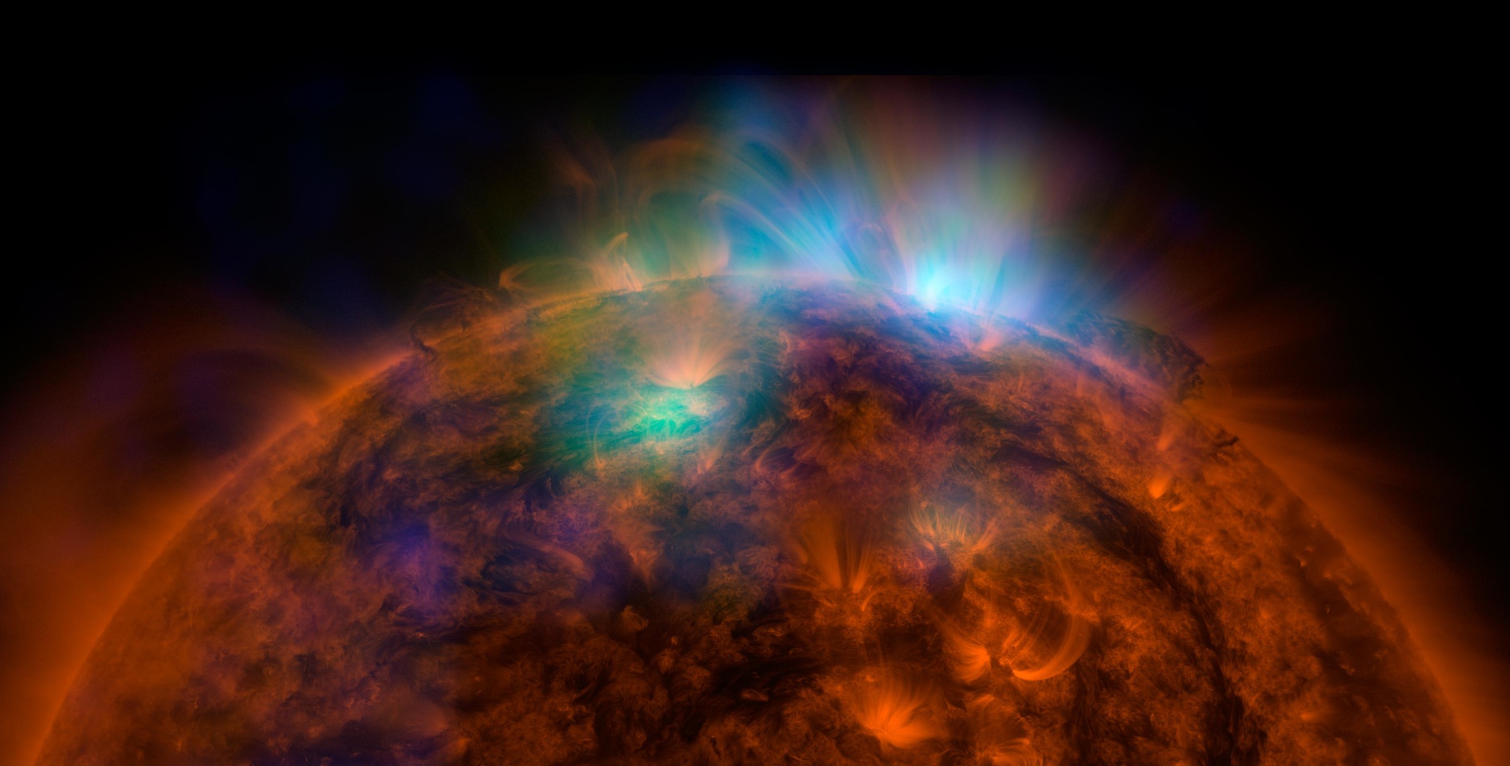 12. Это первая картина солнца, принятого NuStar. В поле зрения попала западная лимбе Солнца