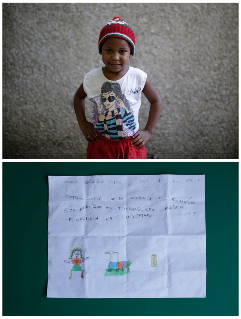 Йоселин Ортуно (Yoselin Ortuno, 5) из Каракаса в Венесуэле написала: "Привет, дорогой Санта! Весь год я вел себя хорошо дома и в школе и я прошу тебя принести мне куклу, коляску и бутылку"