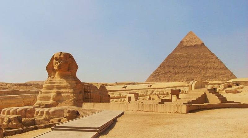 Куда пропала верхушка Большой пирамиды Гизы?