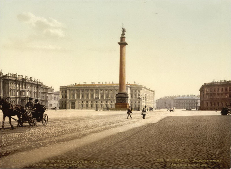 Дворцовая площадь. Александрийская колонна