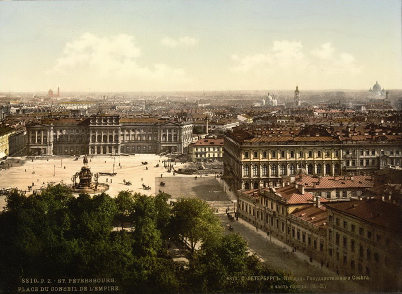 Вид с Исаакиевского собора на Николаевскую площадь (ныне Исаакиевская пл.)