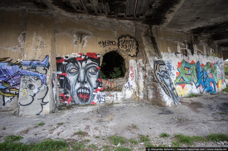 Жуткое место на севере Италии Консонно, заброшенное здание, италия, милан