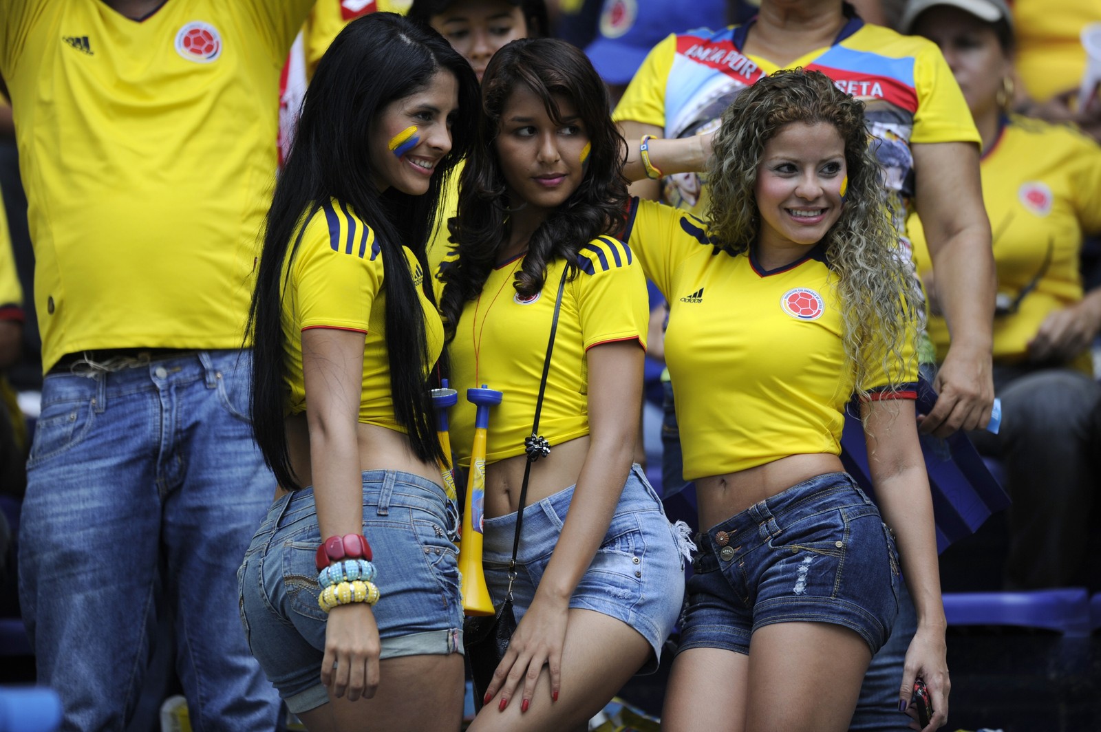 Ecuador Young Girls