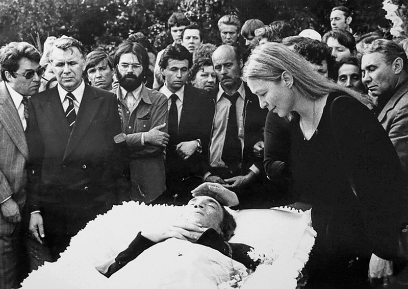 КАК ЭТО БЫЛО: Похороны Владимира Высоцкого