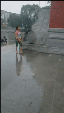 То ли танец, то ли ритуал