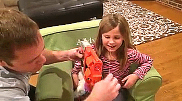 Папа знает как быстро вырвать зуб