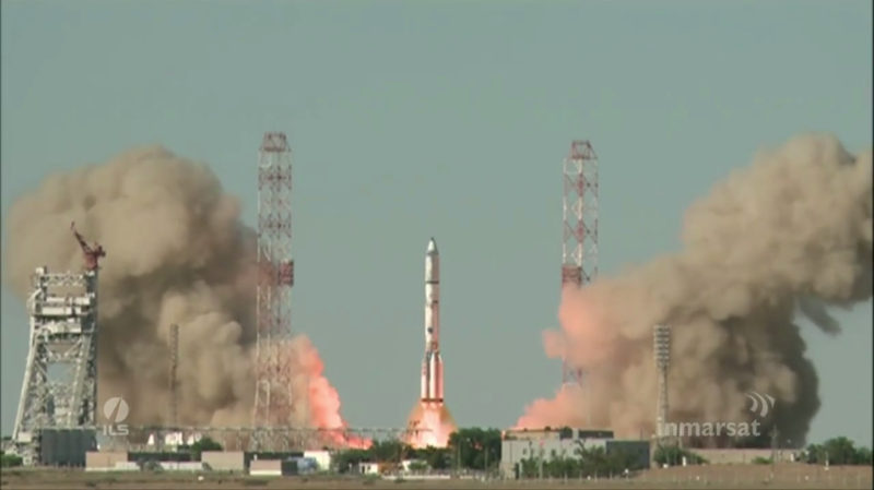 Видео: практически все запуски космических ракет 2015 года