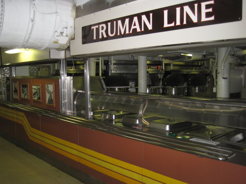 Одна из раздаточных линий в столовой была названа линией Трумэна в честь президента Гарри Трумэна который обедал здесь вместе с командой во время своего визита на корабль. 