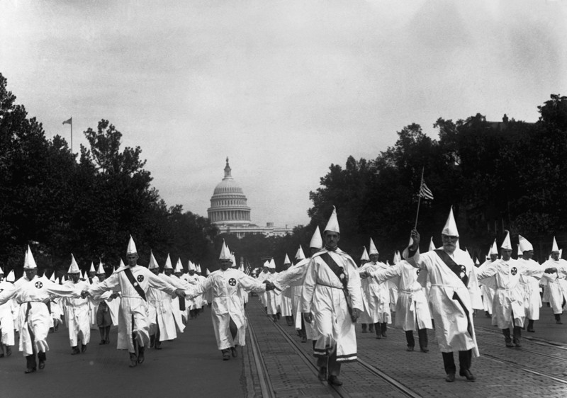 Расисты, масоны или приведения? Об истории Ku Klux Klan в США
