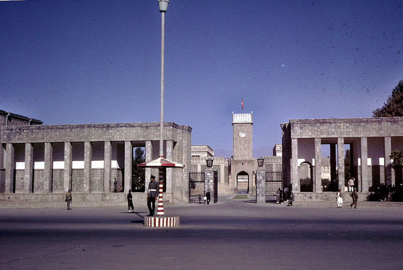 61. Караульная служба у королевского дворца в Кабуле