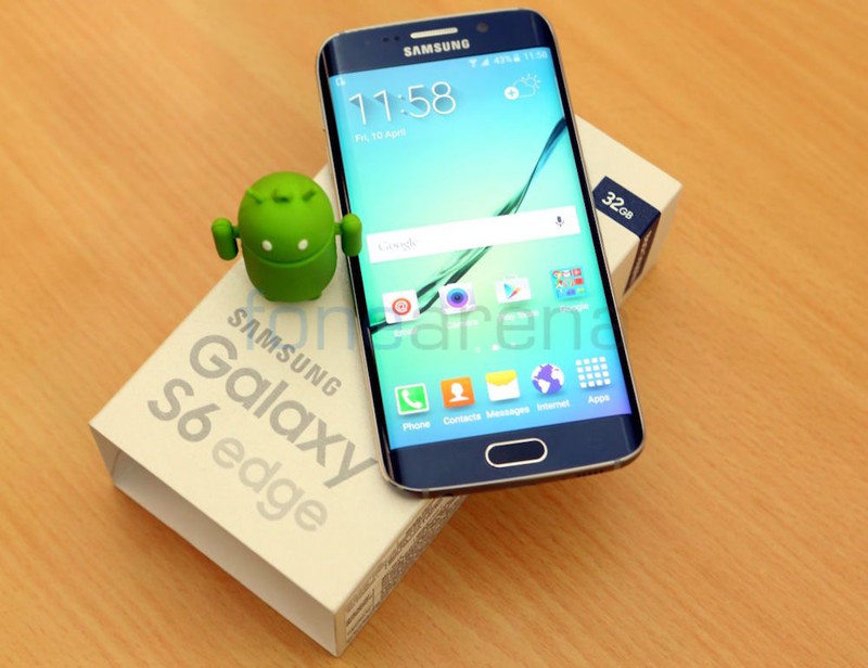 2015 — Samsung Galaxy S6 edge.