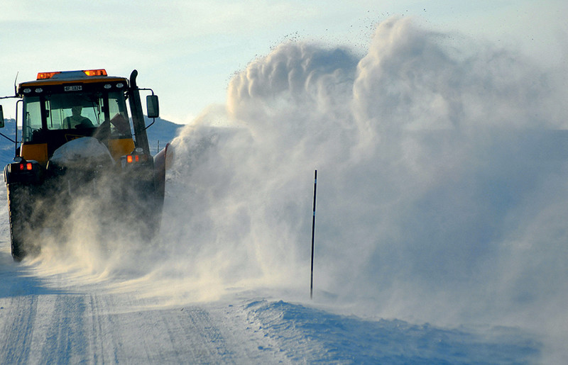 После снежного заноса 2 января дорогу Оренбург — Орск перекрывали уже два раза