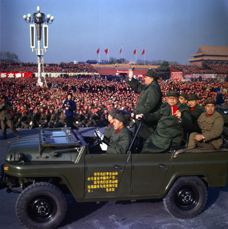"Маомобиль" представлял собой китайскую версию известного советского внедорожника, 1966: