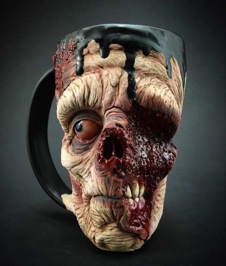 Американський кераміст виготовляє гіперреалистичі зомбі-чашки - фото 6