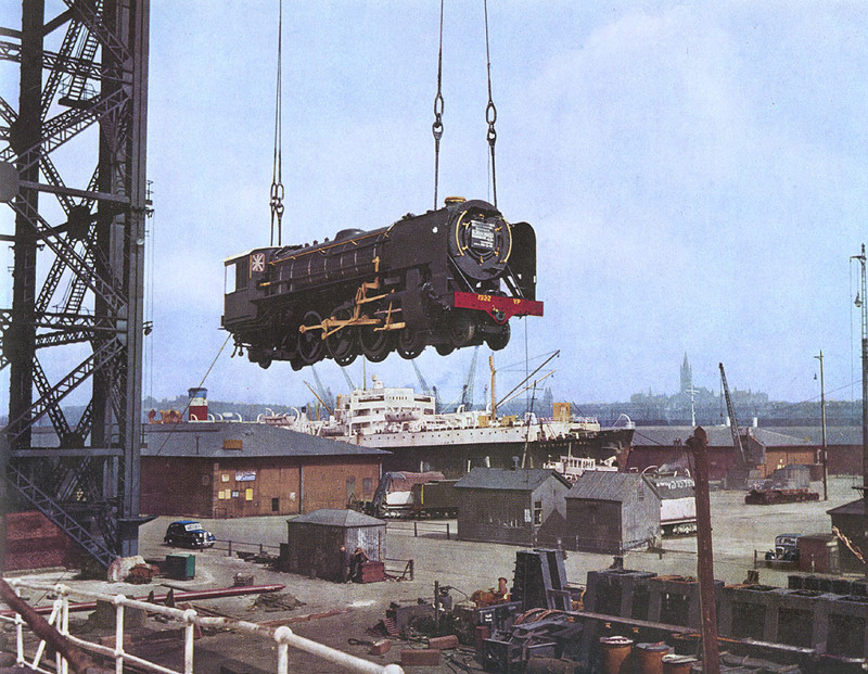 Отгрузка паровозика в Глазго, Finnieston crane, 1952 год: