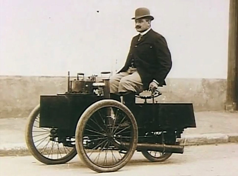 Фото самой первой машины в мире