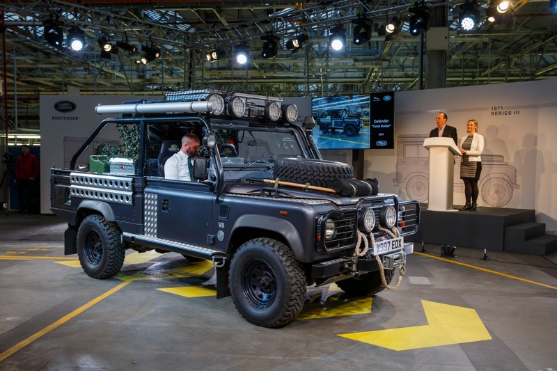 Land Rover свернула производство внедорожника Defender