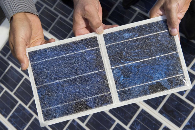 Во Франции начнут строить дороги из солнечных панелей