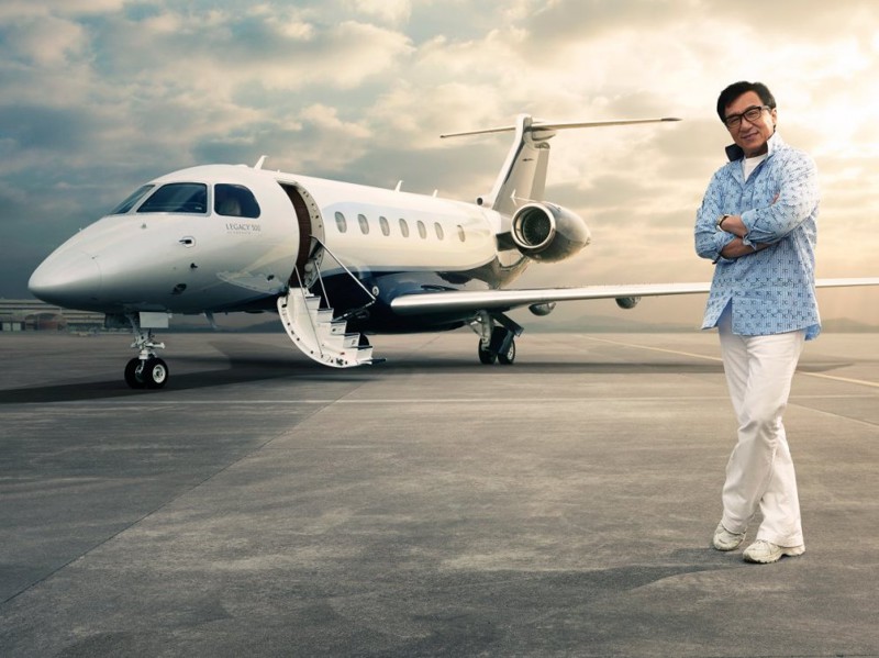 Джеки Чан побаловал себя новым самолетом за 20 миллионов долларов