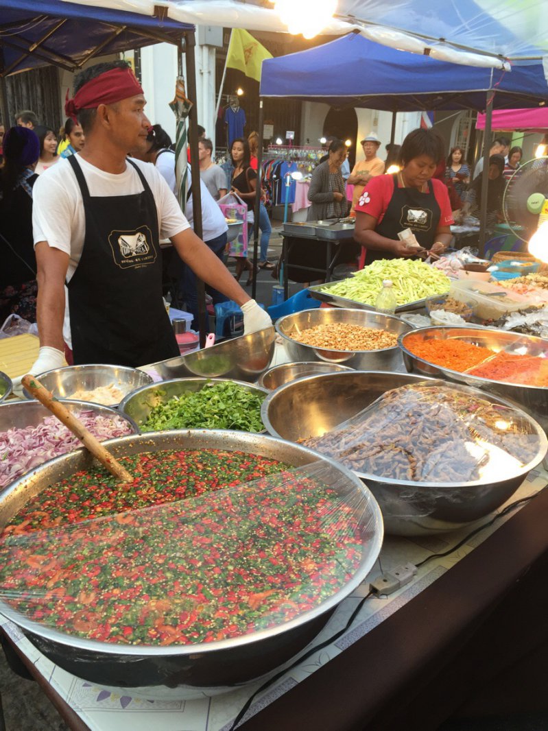 Уличная еда в Таиланде 
