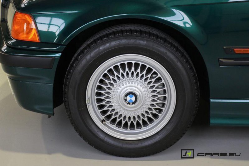 Найдено на eBay. BMW E36 320i 1995 с АКПП