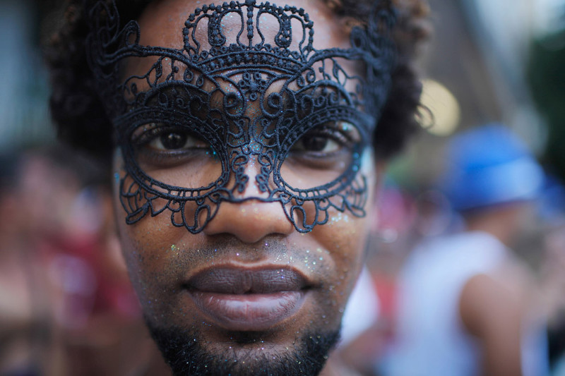 26. Карнавальное шествие в Рио-де-Жанейро, Бразилия, 8 февраля 2016. (Фото Mario Tama):