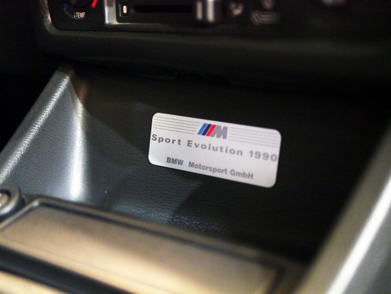 В Гонконге продают редкую BMW E30 M3 Sport Evolution