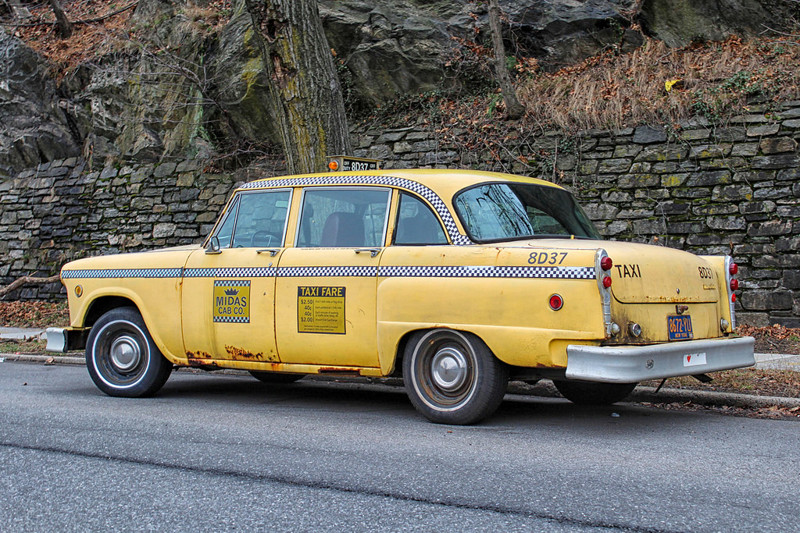 25. Старое нью-йоркское такси Чеккер Марафон 1980 года.