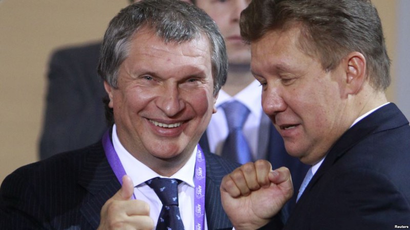 По сравнению с зарплатами в «Роснефти» даже их коллеги из «Газпрома» выглядят аскетами