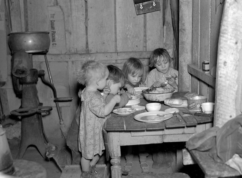 Рождественский ужин во время Великой депрессии: репа и капуста.