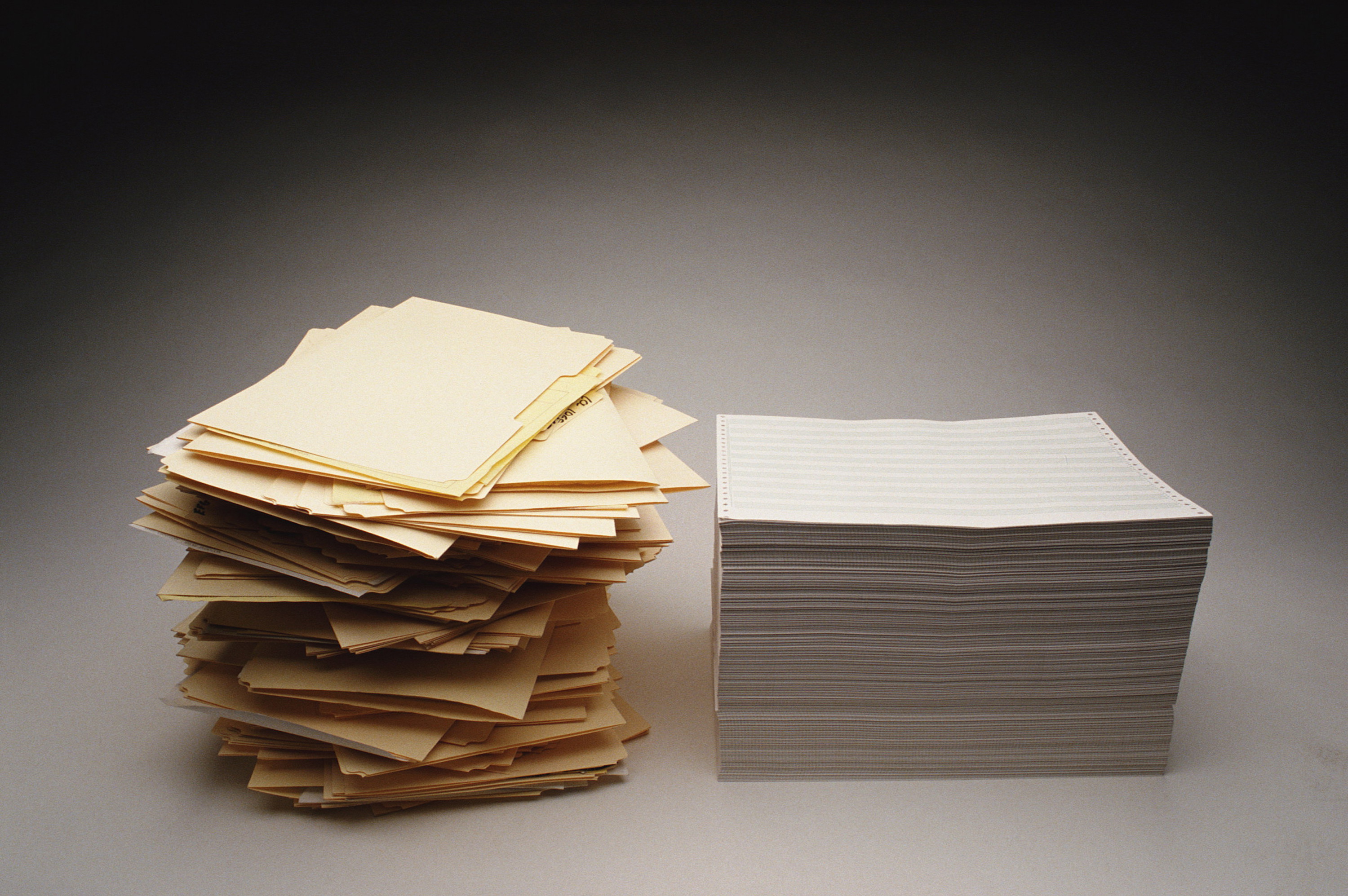 Types papers. Бумажный носитель. Стопка бумаг. Стопка листов бумаги. Дерево из бумаги.