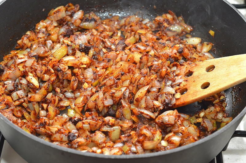 Мясо по венгерски рецепт с фото пошагово на сковороде