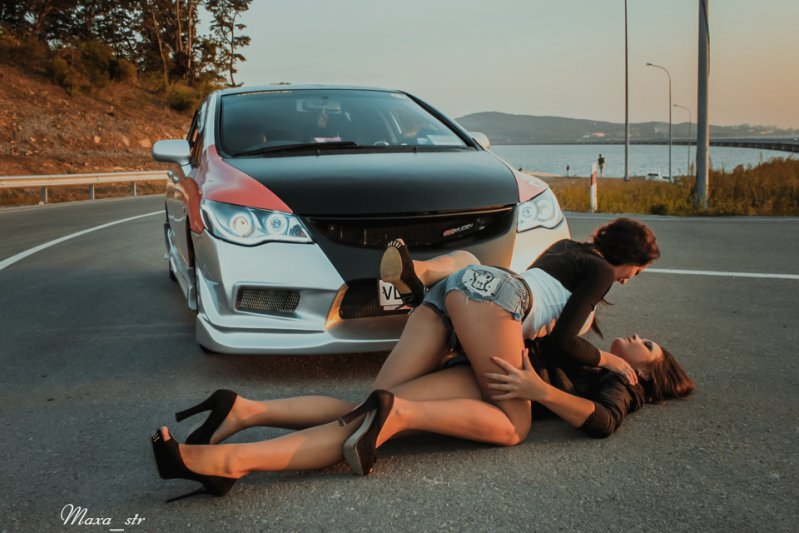 Сексуальные девушки и автомобили
