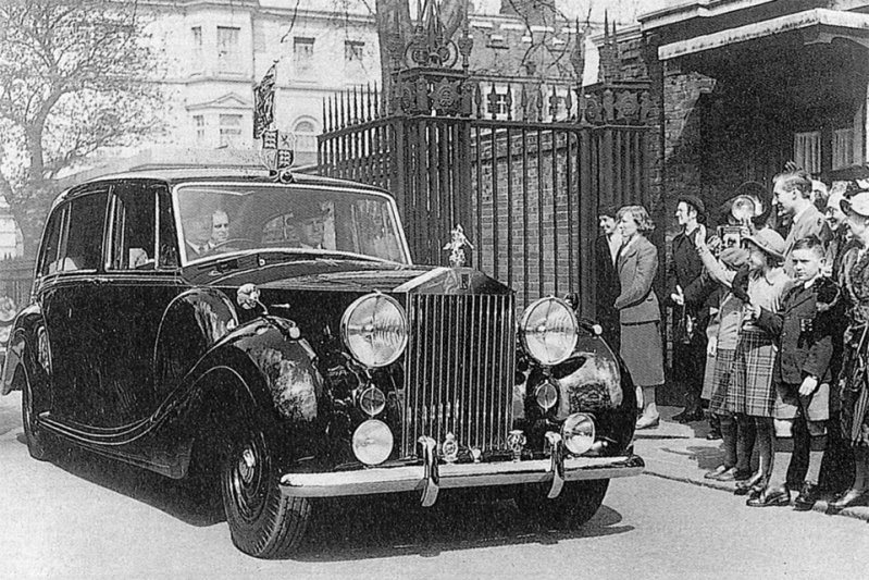 Самый редкий «Фантом» в истории — в период с 1950 по 1956 год всего было произведено 18 автомобилей.