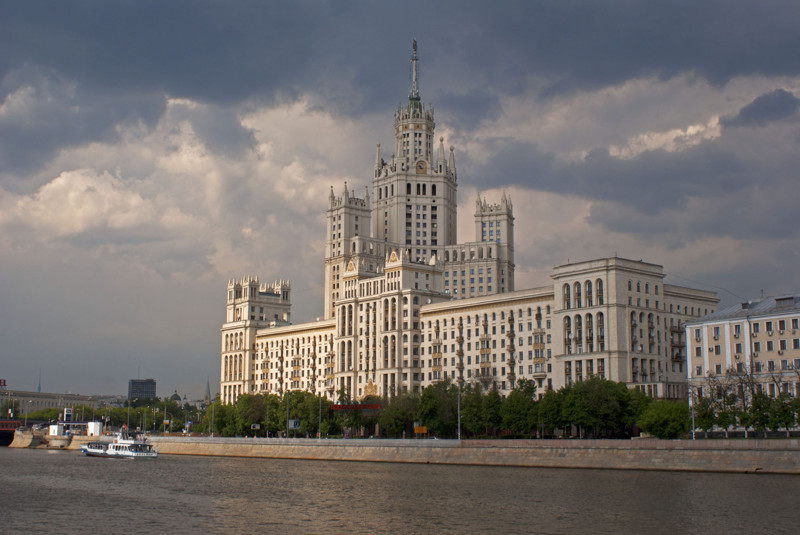  Байки, легенды, интересные факты о сталинских высотках в Москве
