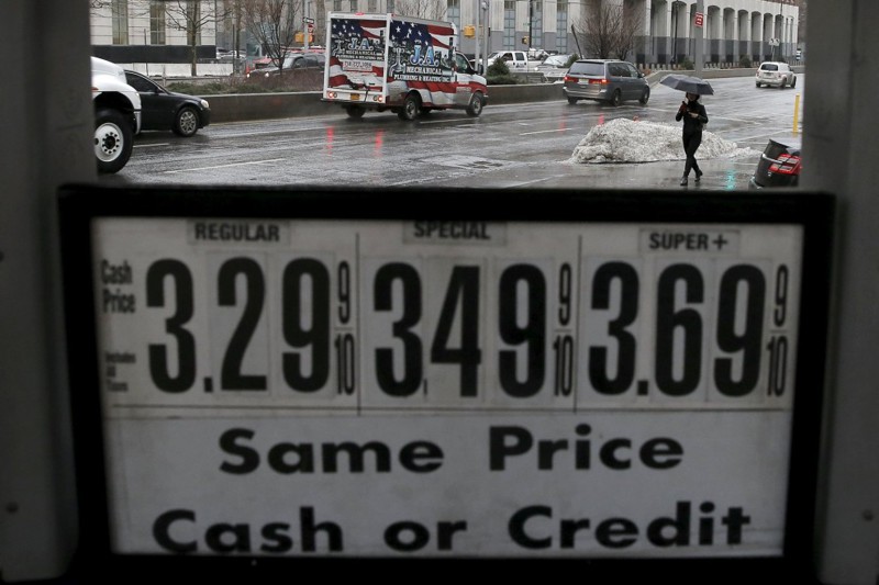 Сколько стоит бензин в разных странах мира 