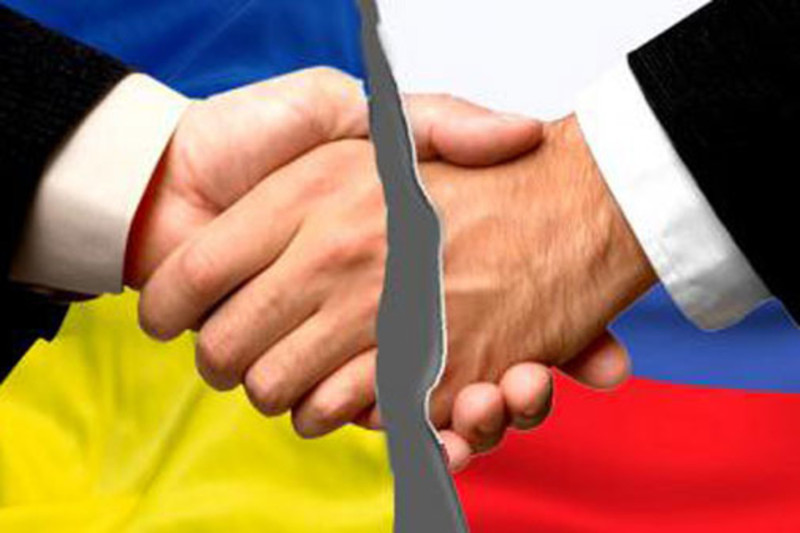 Украина разрывает дипломатические отношения с Россией