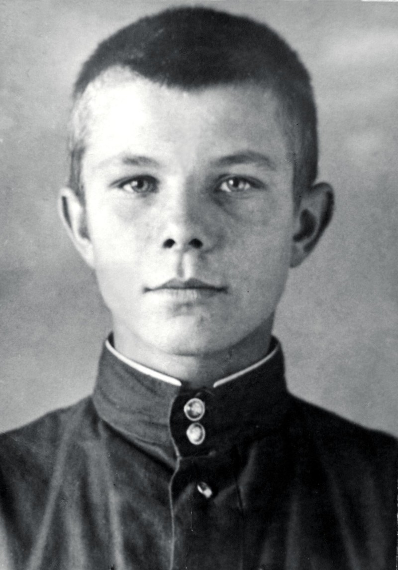 Сегодня родился Первый космонавт Юрий Алексеевич Гагарин!!!