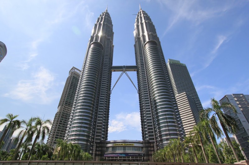 «PETRONAS Twins Towers», Куала-Лумпур, Малайзия
