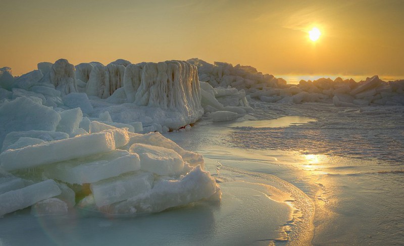 Замерзшее Черное море