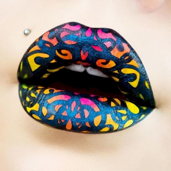 Цветочные орнаменты губы, искусство, макияж