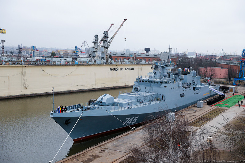 Сторожевой корабль "Адмирал Григорович" введен в состав ВМФ России