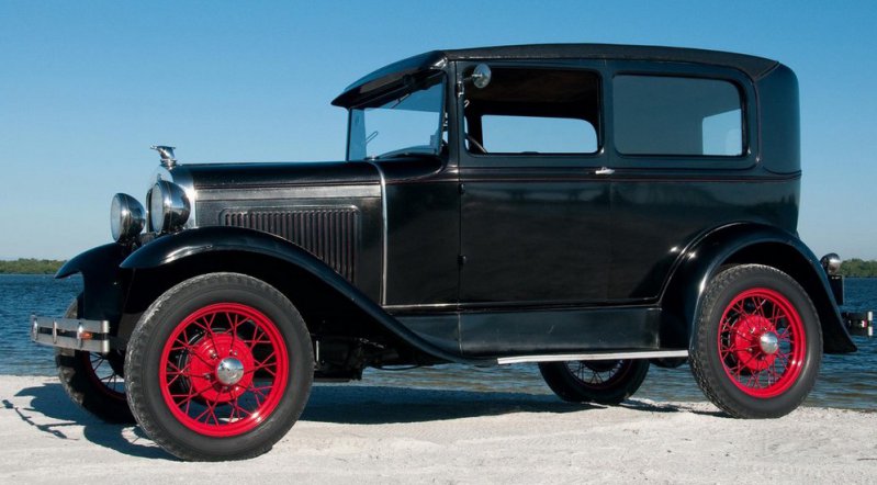  Ford Model A образца 1930 года идеально подходил для налетов Джонни Д.: открытые окна, широкие пороги, неброский внешний вид. 