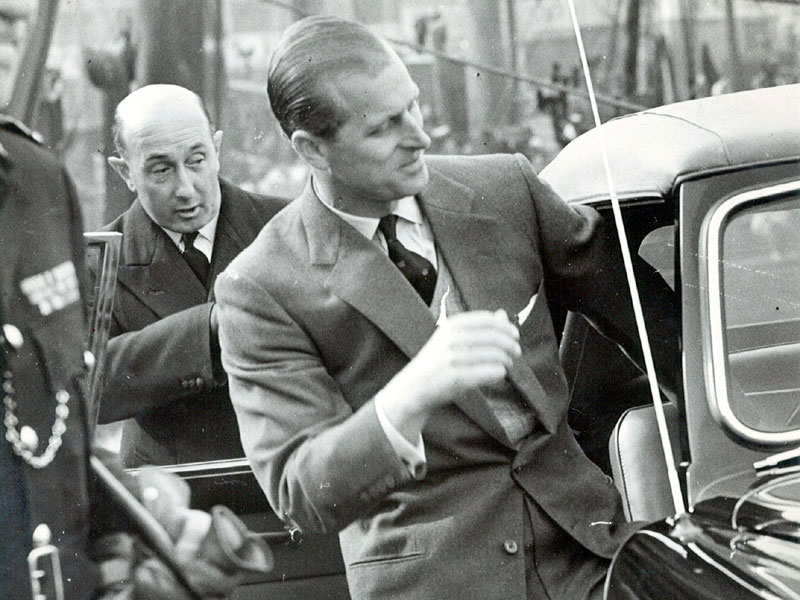 Aston Martin принца Филиппа, супруга Елизаветы II продадут